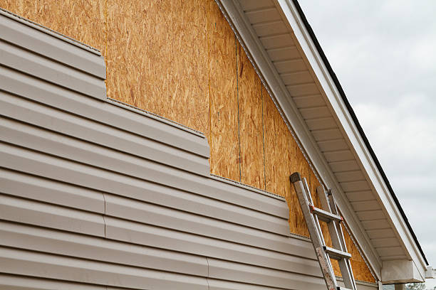 Professional Siding Installation technician working in Beallsville, OH